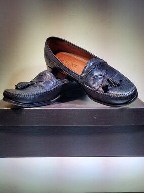 VINTAGE BRASSBOOT BOLTON BLACK TASSEL MENS SLIPON LOAFERS..1990'S ORIGINAL BOX